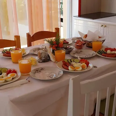 Hotel Damian 2*