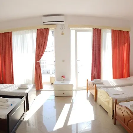 Hotel Damian 2*