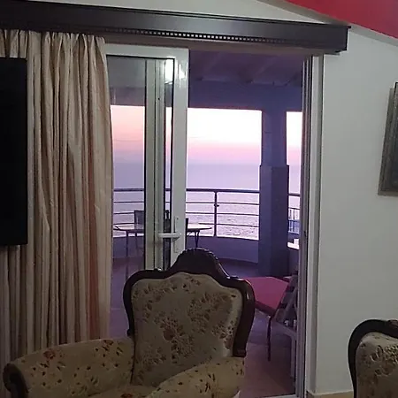 Damian Sarandë