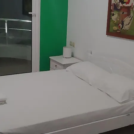 Damian Hotel