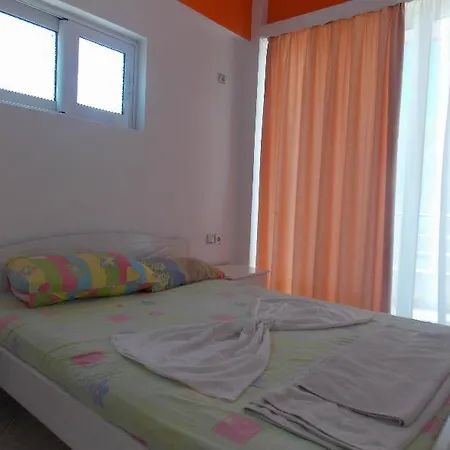 Damian Hotel