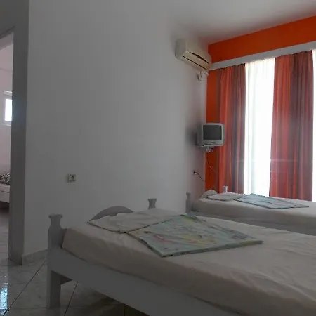 Damian Hotel